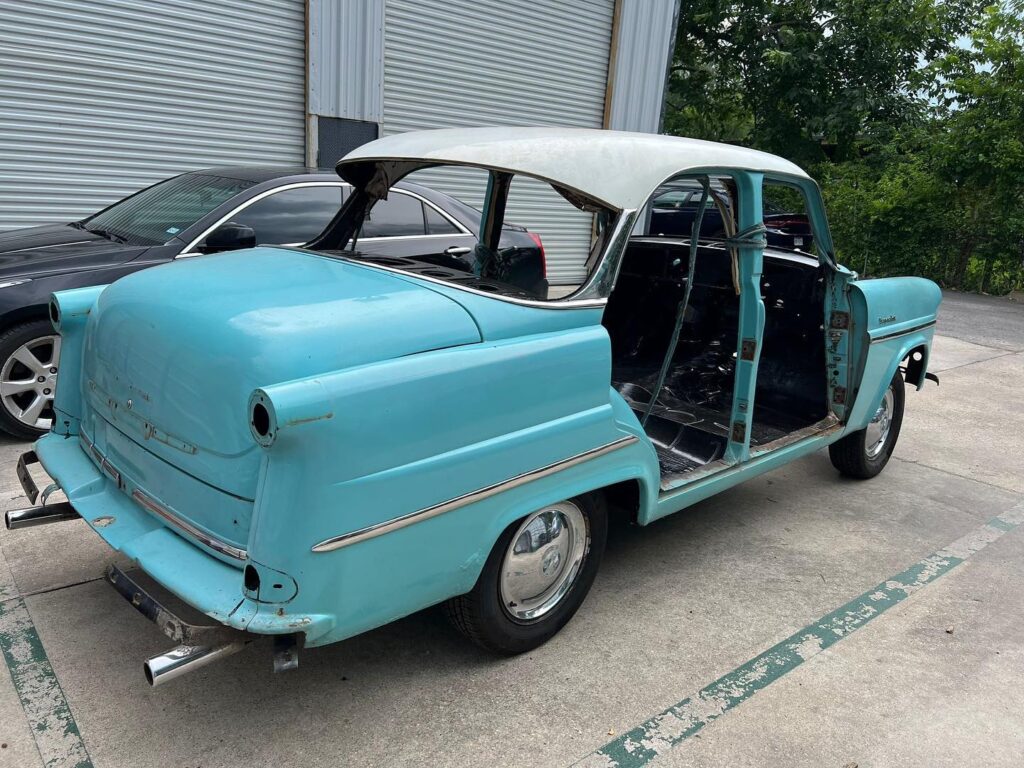 Paint And Body Repair Hudson 11 | Fresh Paint Auto Restoration Houston, Texas